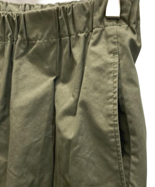 KAGURE（カグレ）kagure (カグレ) ユーティリティーイージーパンツ オリーブ サイズ:SIZE Freeの古着・服飾アイテム