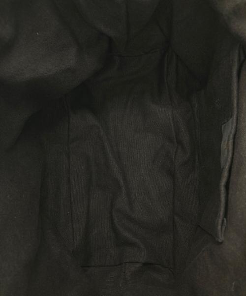 MALUS（マリュス）MALUS (マリュス) Bandana quilting shoulder bag ブラックの古着・服飾アイテム