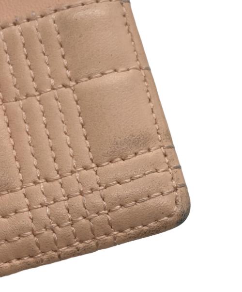 BURBERRY（バーバリー）BURBERRY (バーバリー) TB キルティング ローラカードケース ピンクの古着・服飾アイテム