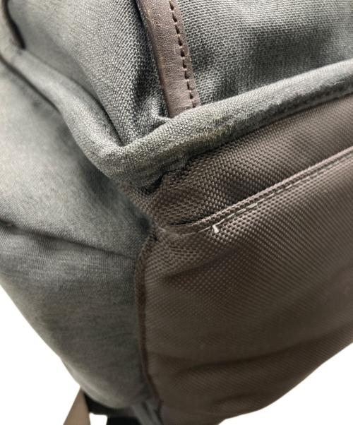 TUMI（トゥミ）TUMI (トゥミ) ALPHA 3 ブリーフ バックパック/3 Brief Backpack グレー×ブラウンの古着・服飾アイテム