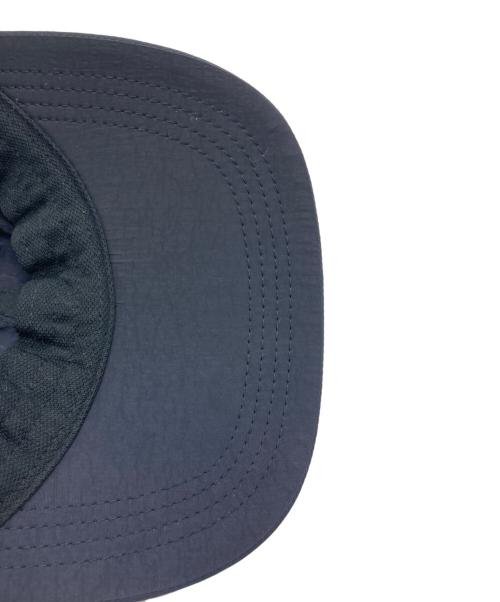 NEW BALANCE（ニューバランス）NEW BALANCE (ニューバランス) AURALEE (オーラリー) TDS Running Nylon Cap ネイビーの古着・服飾アイテム
