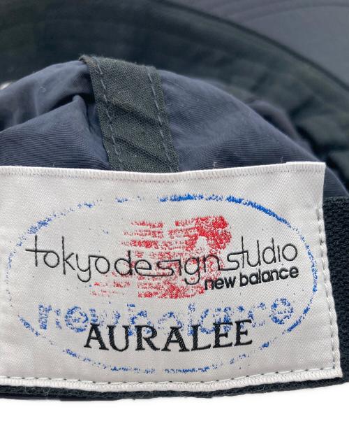NEW BALANCE（ニューバランス）NEW BALANCE (ニューバランス) AURALEE (オーラリー) TDS Running Nylon Cap ネイビーの古着・服飾アイテム