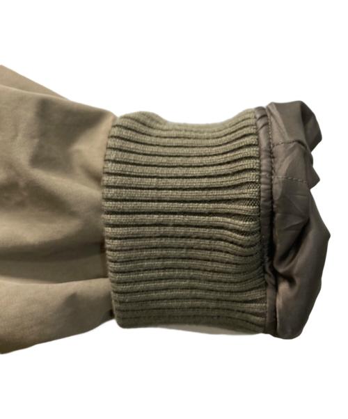 COS（コス）COS (コス) PADDED COTTON FLIGHT JACKET/パデッド コットン フライトジャケット オリーブ サイズ:Mの古着・服飾アイテム