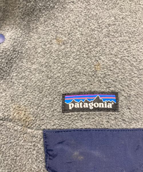 Patagonia（パタゴニア）Patagonia (パタゴニア) ライトウェイト・シンチラ・スナップT・プルオーバー/Lightweight Synchilla Snap-T Pullover  グレー サイズ:Sの古着・服飾アイテム