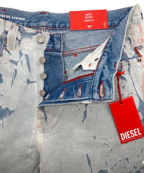 DIESEL（ディーゼル）DIESEL (ディーゼル) STRAIGHT FIT MID-RIZE LIGHTLY JEANS インディゴ サイズ:30 未使用品の古着・服飾アイテム