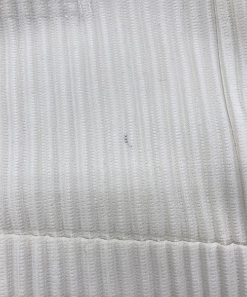 HOMME PLISSE ISSEY MIYAKE（オム プリッセ イッセイ ミヤケ）HOMME PLISSE ISSEY MIYAKE (オム プリッセ イッセイ ミヤケ) プリーツオールインワン アイボリー サイズ:SIZE 1の古着・服飾アイテム