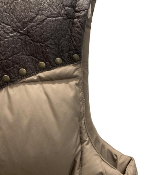 PHIPPS（フィップス）PHIPPS (フィップス) ダウンベスト ブラウン サイズ:Mの古着・服飾アイテム