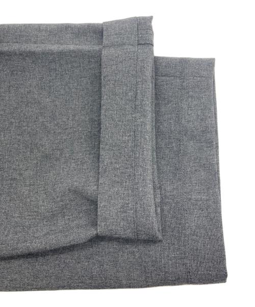 green label relaxing（グリーンレーベルリラクシング）green label relaxing (グリーンレーベルリラクシング) DAIWA (ダイワ) 1プリーツイージーパンツ グレー サイズ:Lの古着・服飾アイテム