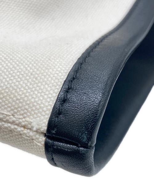 BALENCIAGA（バレンシアガ）BALENCIAGA (バレンシアガ) CITIES PARIS JUMBO/シティーズ パリ ジャンボ アイボリーの古着・服飾アイテム