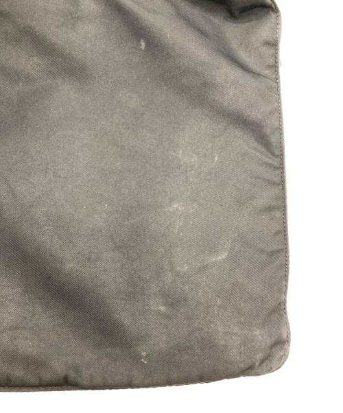 PRADA（プラダ）PRADA (プラダ) ナイロンショルダーバッグ ブラックの古着・服飾アイテム