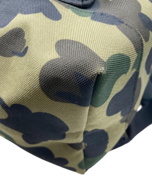 A BATHING APE（ア ベイシング エイプ）A BATHING APE (ア ベイシング エイプ) CAMO DAY PACK/カモデイパック グリーンの古着・服飾アイテム