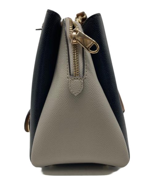 FURLA（フルラ）FURLA (フルラ) ミネルヴァ ショルダーバッグ ブラック×グレーの古着・服飾アイテム