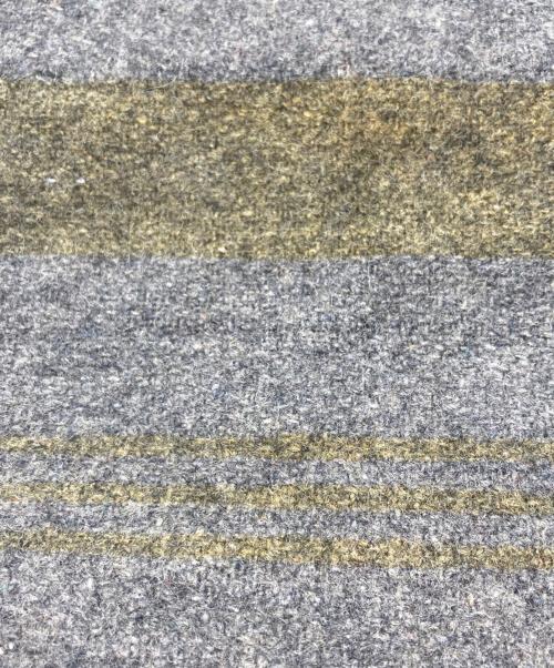 DRIES VAN NOTEN（ドリスヴァンノッテン）DRIES VAN NOTEN (ドリスヴァンノッテン) シルク混ストライプストール グレーの古着・服飾アイテム