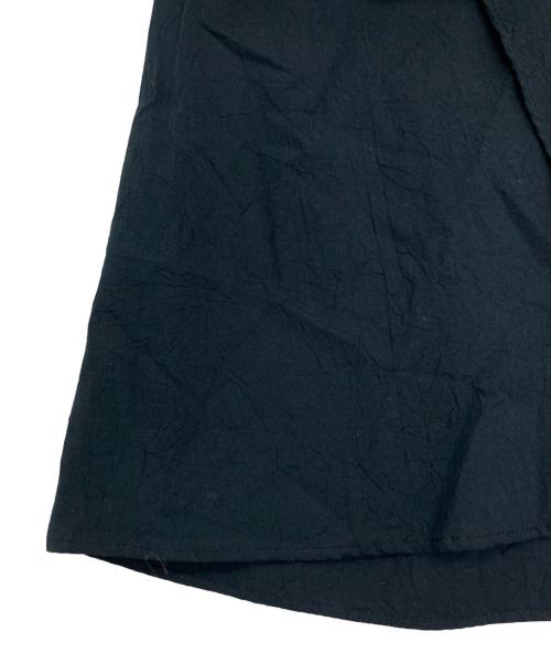 FRAMeWORK（フレームワーク）FRAMeWORK (フレームワーク) ラッフルブラウス ブラック サイズ:Free 未使用品の古着・服飾アイテム