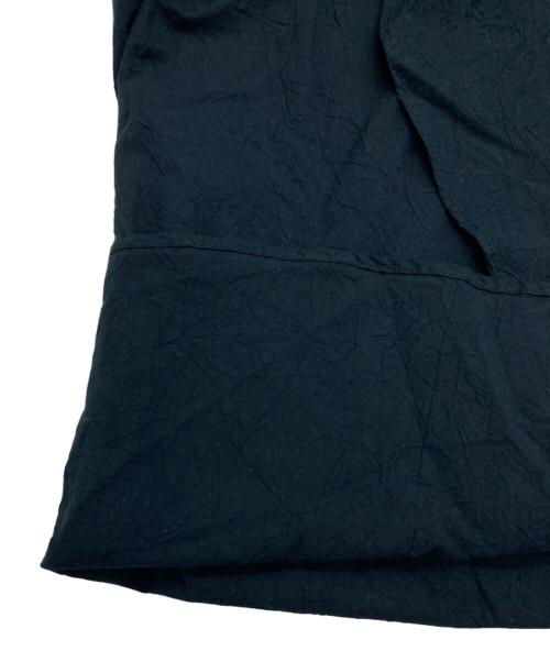 FRAMeWORK（フレームワーク）FRAMeWORK (フレームワーク) ラッフルブラウス ブラック サイズ:Free 未使用品の古着・服飾アイテム