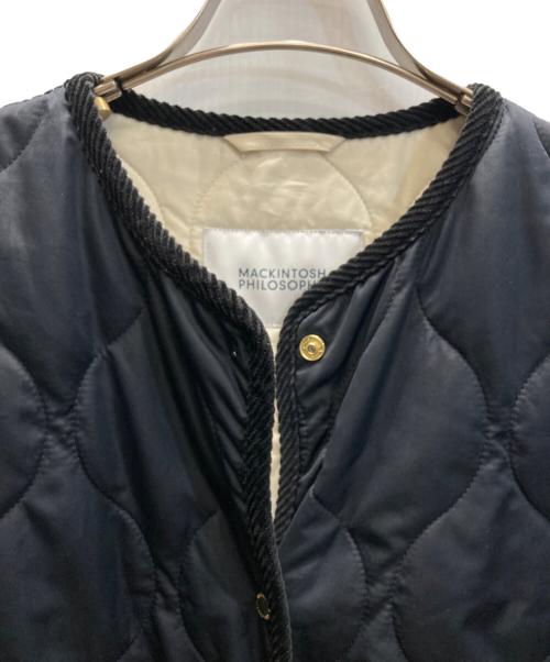 MACKINTOSH PHILOSOPHY（マッキントッシュ フィロソフィー）MACKINTOSH PHILOSOPHY (マッキントッシュ フィロソフィー) ノーカラーキルティングロングコート ネイビー サイズ:38の古着・服飾アイテム