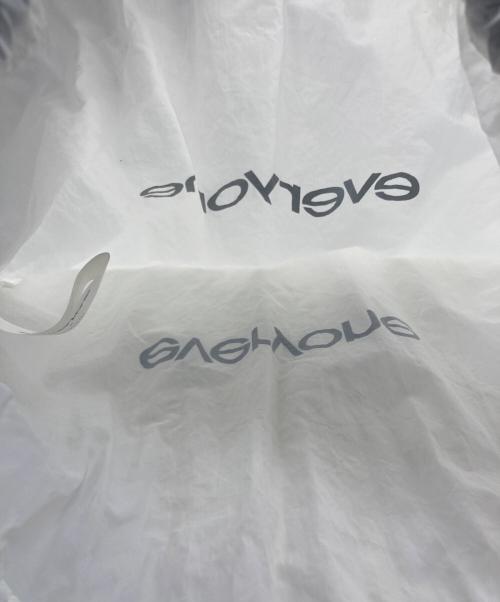 everyone（エブリワン）everyone (エブリワン) nylon kinchaku pouch ホワイトの古着・服飾アイテム