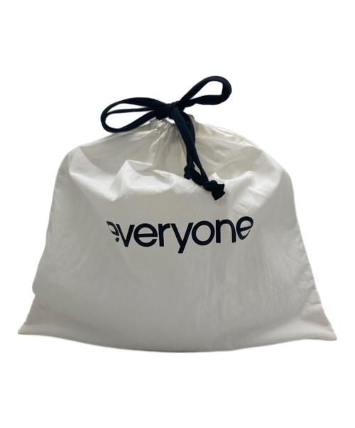 everyone（エブリワン）everyone (エブリワン) nylon kinchaku pouch ホワイトの古着・服飾アイテム
