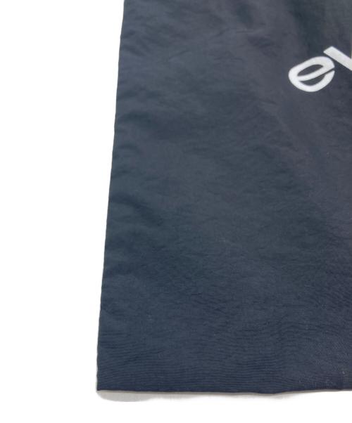 everyone（エブリワン）everyone (エブリワン) nylon kinchaku pouch ブラックの古着・服飾アイテム