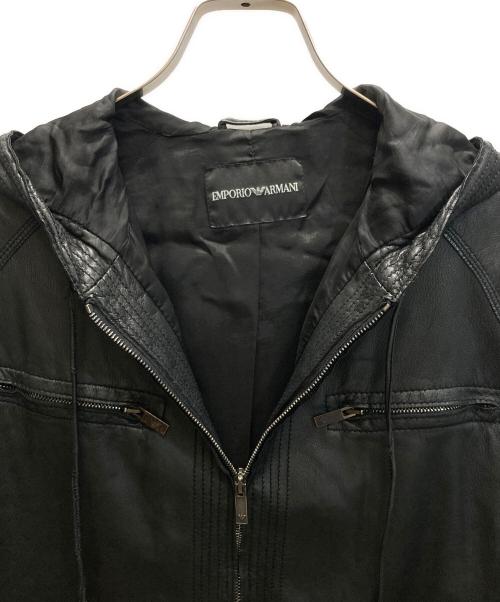 EMPORIO ARMANI（エンポリオ アルマーニ）EMPORIO ARMANI (エンポリオ アルマーニ) レザーフーデッドジャケット ブラック サイズ:SIZE 46の古着・服飾アイテム