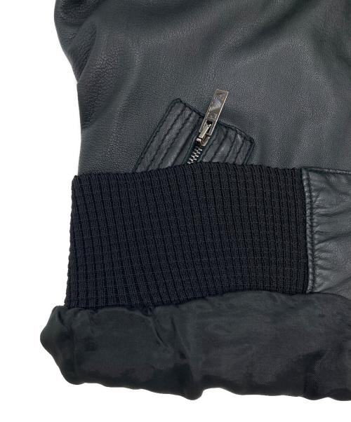 EMPORIO ARMANI（エンポリオ アルマーニ）EMPORIO ARMANI (エンポリオ アルマーニ) レザーフーデッドジャケット ブラック サイズ:SIZE 46の古着・服飾アイテム