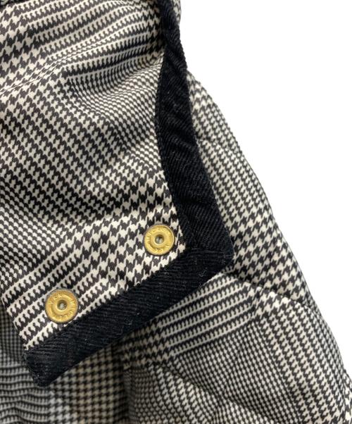 Traditional Weatherwear（トラディショナルウェザーウェア）Traditional Weatherwear (トラディショナルウェザーウェア) ノーカラーキルティングコート ホワイト×ブラック サイズ:36の古着・服飾アイテム