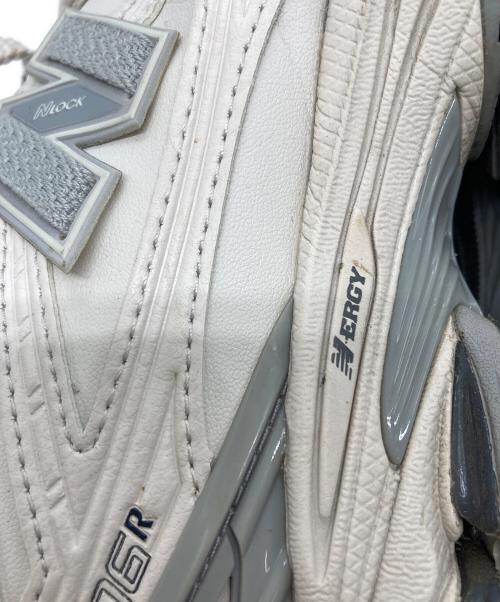 NEW BALANCE（ニューバランス）NEW BALANCE (ニューバランス) ローカットスニーカー ベージュ サイズ:SIZE 25.5cmの古着・服飾アイテム