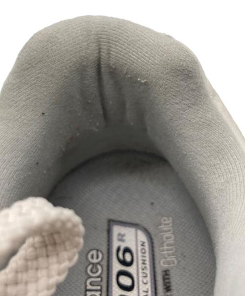 NEW BALANCE（ニューバランス）NEW BALANCE (ニューバランス) ローカットスニーカー ベージュ サイズ:SIZE 25.5cmの古着・服飾アイテム