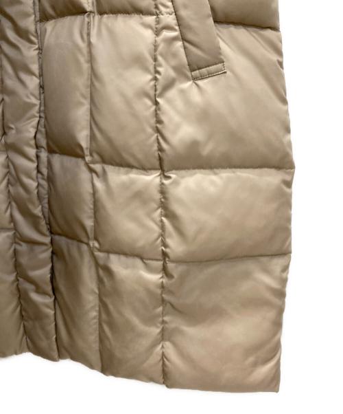 23区（ニジュウサンク）23区 (ニジュウサンク) 洗えるフード付きロングダウンコート ベージュ サイズ:40の古着・服飾アイテム