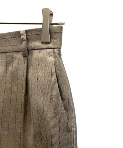 sacai（サカイ）sacai (サカイ) ウール 異素材 ドッキング プリーツスカート ベージュ サイズ:SIZE 1の古着・服飾アイテム