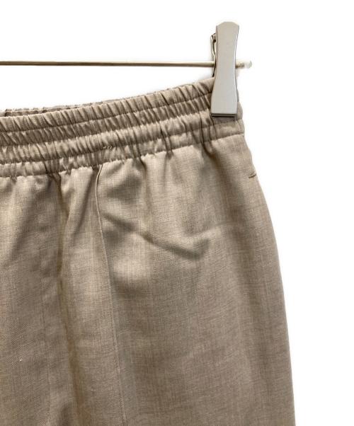 AURALEE（オーラリー）AURALEE (オーラリー) Ron Herman (ロンハーマン) 別注トロピカルイージースラックスパンツ ベージュ サイズ:SIZE 1の古着・服飾アイテム