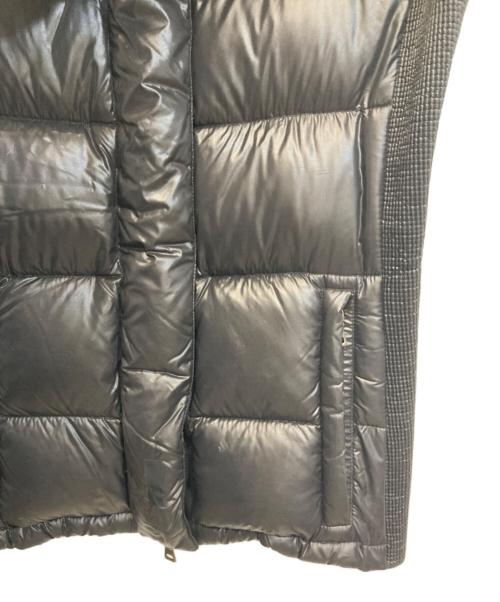 PRADA（プラダ）PRADA (プラダ) トライアングルロゴホワイトグースダウンジャケット ブラック サイズ:38の古着・服飾アイテム