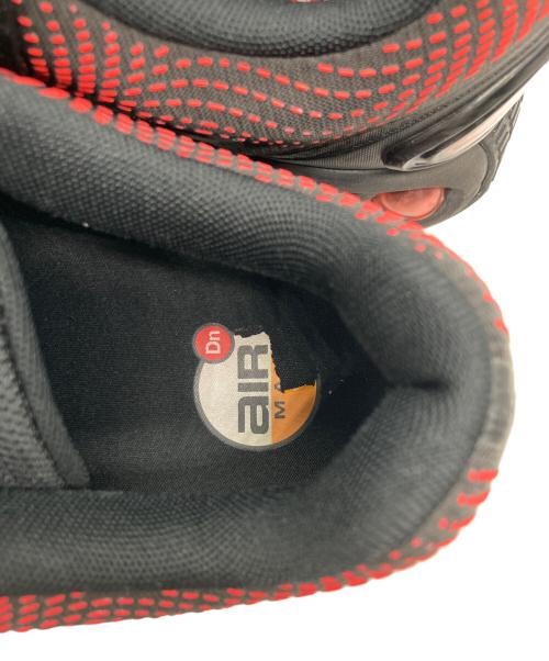 NIKE（ナイキ）NIKE (ナイキ) エア マックス Dn エッセンシャル ブラック×レッド サイズ:SIZE 27.5cmの古着・服飾アイテム