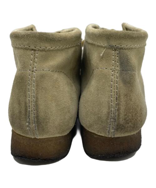 CLARKS（クラークス）CLARKS (クラークス) ワラビーブーツ ベージュ サイズ:SIZE 25.5cmの古着・服飾アイテム