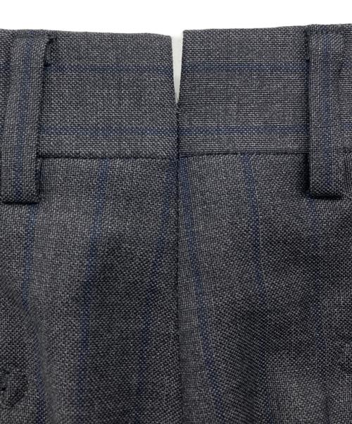 BEAMS F（ビームスエフ）BEAMS F (ビームスエフ) シャドーストライプスーツ グレー サイズ:SIZE 48/8Rの古着・服飾アイテム