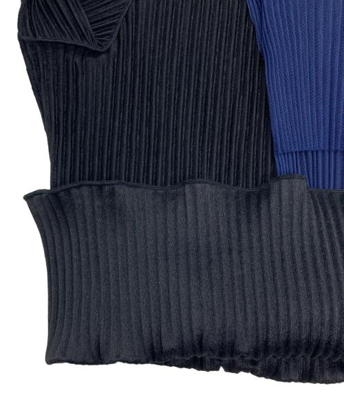 todo kotohayokozawa（トゥードゥー コトハヨコザワ）todo kotohayokozawa (トゥードゥー コトハヨコザワ) プリーツカーディガン ブラック サイズ:下記参照の古着・服飾アイテム