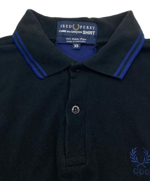 FRED PERRY（フレッドペリー）FRED PERRY (フレッドペリー) COMME des GARCONS SHIRT (コムデギャルソンシャツ) ポロシャツ ブラック×ブルー サイズ:XSの古着・服飾アイテム