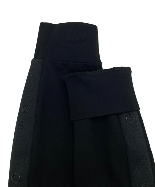 ONE GRAVITY（ワングラヴィティ）ONE GRAVITY (ワングラヴィティ) サイドテープライン イージー トラックパンツ ブラック サイズ:SIZE Sの古着・服飾アイテム