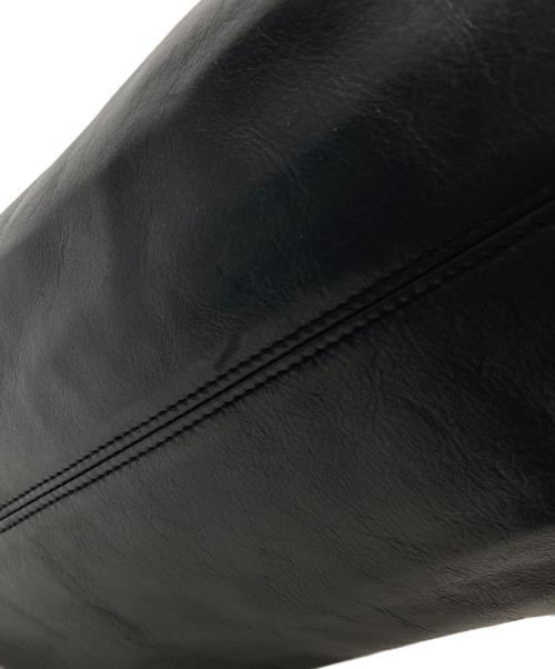 FRED PERRY（フレッドペリー）FRED PERRY (フレッドペリー) レザートートバッグ ブラックの古着・服飾アイテム