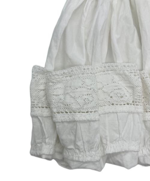 crinkle crinkle crinkle（クリンクル クリンクル クリンクル）crinkle crinkle crinkle (クリンクル クリンクル クリンクル) 2way embroideryミニスカート ホワイト サイズ:SIZE Freeの古着・服飾アイテム