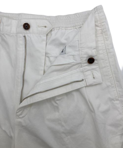 BATEAUX DE SHIRS（バトー・ドゥ・シールズ）BATEAUX DE SHIRS (バトー・ドゥ・シールズ) SHIPS (シップス) スーピマ コットン ツイル 2タック ワイドパンツ ホワイト サイズ:SIZE 1の古着・服飾アイテム