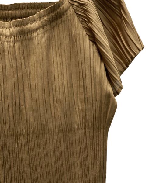 PLEATS PLEASE（プリーツプリーズ）PLEATS PLEASE (プリーツプリーズ) プリーツ半袖カットソー カーキ サイズ:SIZE 3の古着・服飾アイテム