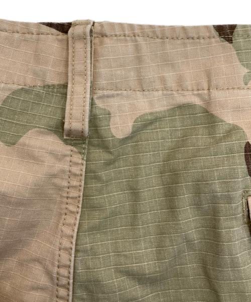 stussy（ステューシー）stussy (ステューシー) CARGO SHORT RIPSTOP ベージュ×グリーン サイズ:SIZE 36の古着・服飾アイテム