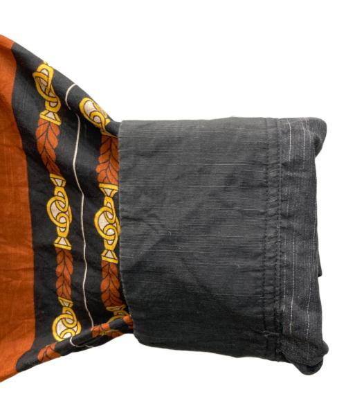 H&M（エイチアンドエム）H&M (エイチアンドエム) TOGA ARCHIVES (トーガアーカイブス) オープンカラーシャツ ブラック×ブラウン サイズ:SIZE Mの古着・服飾アイテム