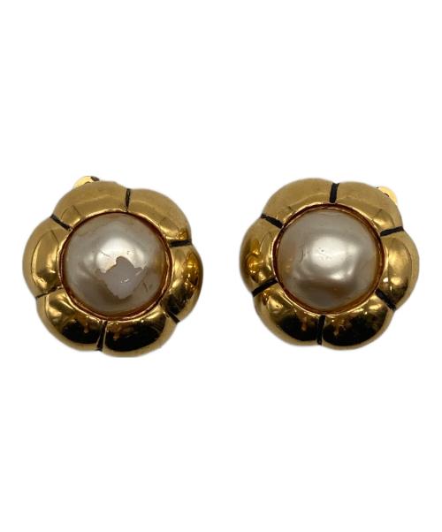 CHANEL（シャネル）CHANEL (シャネル) フラワーモチーフ フェイクパール ヴィンテージイヤリング ゴールド サイズ:下記参照の古着・服飾アイテム