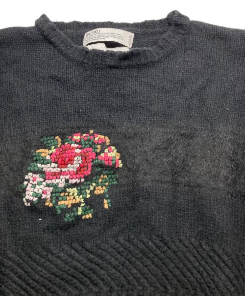 DAIRIKU（ダイリク）DAIRIKU (ダイリク) Flower Cross Embroidery Border Knit ブラック サイズ:SIZE Freeの古着・服飾アイテム