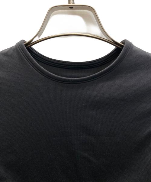 ISSEY MIYAKE（イッセイミヤケ）ISSEY MIYAKE (イッセイミヤケ) FIGURATIVE クロップドトップス ブラック サイズ:SIZE 2の古着・服飾アイテム