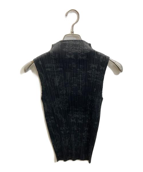 PLEATS PLEASE（プリーツプリーズ）PLEATS PLEASE (プリーツプリーズ) 総柄ノースリーブプリーツカットソー ブラック サイズ:SIZE 3の古着・服飾アイテム