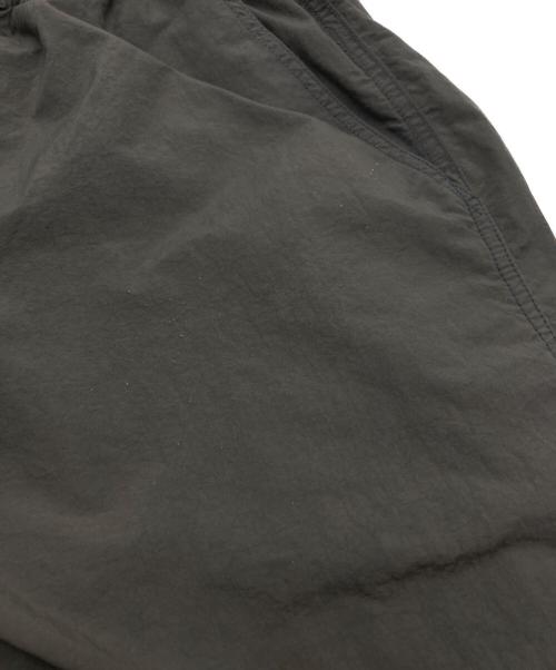 GRAMICCI（グラミチ）GRAMICCI (グラミチ) ナイロンパッカブルトラックパンツ グリーン サイズ:SIZE 2XLの古着・服飾アイテム