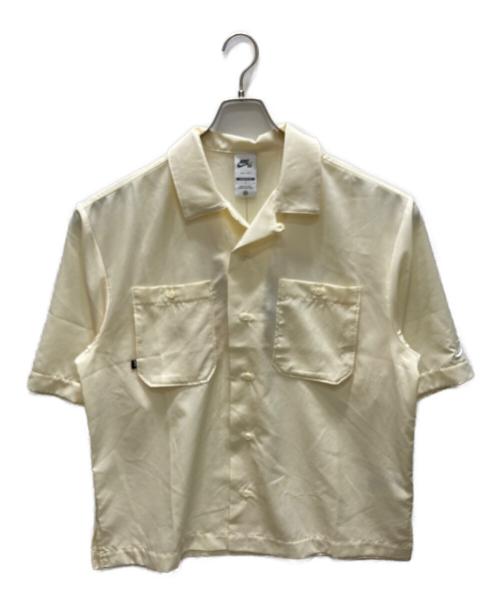 NIKE SB（ナイキエスビー）NIKE SB (ナイキエスビー) LOOSE FIT バックプリント S/S シャツ イエロー サイズ:L 未使用品の古着・服飾アイテム